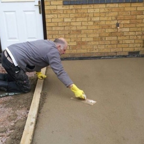 Black Slate Paving Tiles 800 x 400, customer project - preparing the base