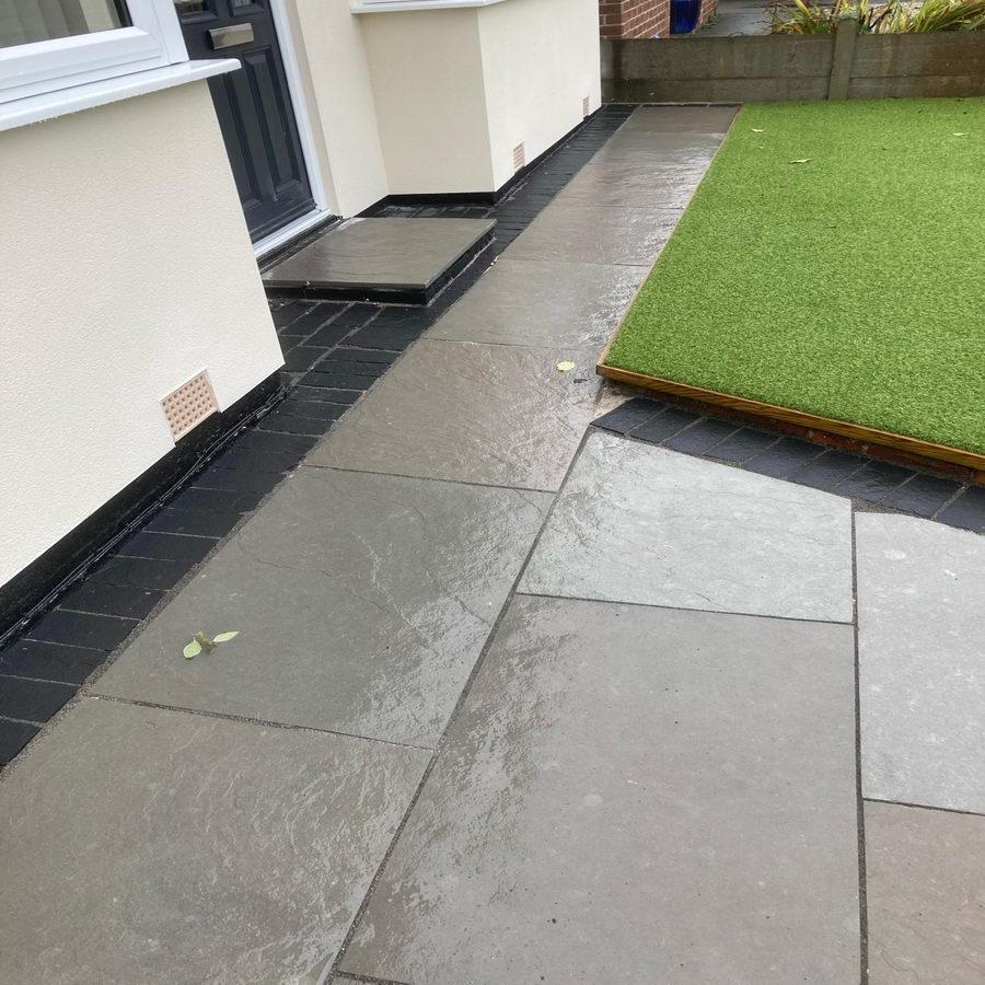 Dove Grey Limestone Paving Slabs 900 x 600 - Wet 